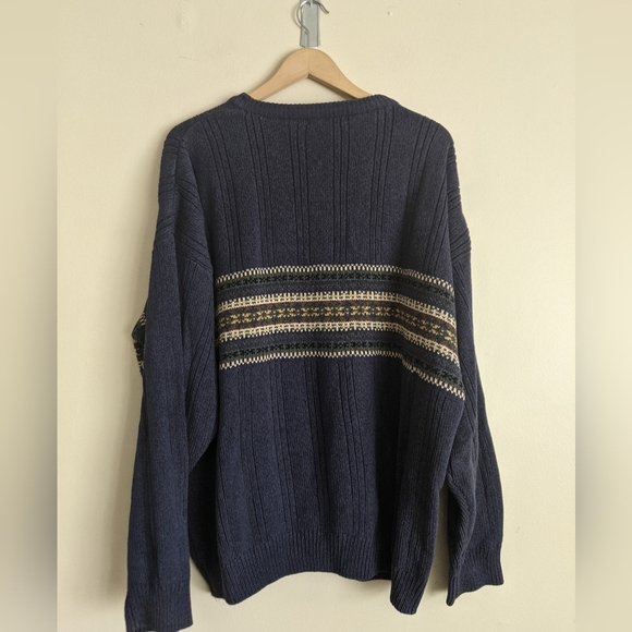 Izod Blue and Gold Crewneck Sweater with Geometric Stripes Size Xl - Picture 3 of 5